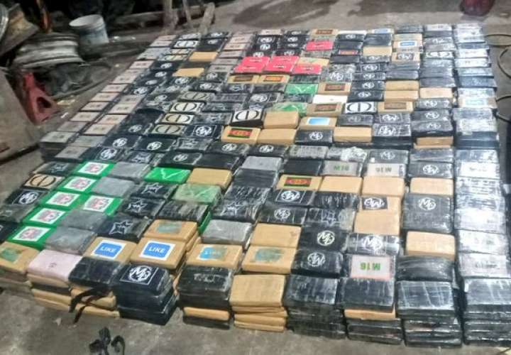 Decomisan más 1,000 paquetes de cocaína en contenedor en Chilibre