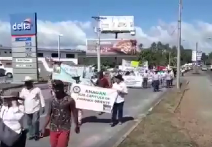 Productores protestan pacíficamente en defensa del agro y seguridad alimentaria