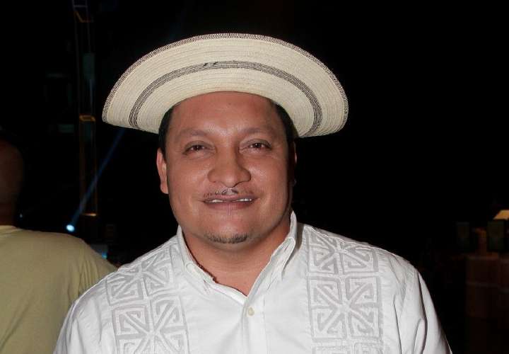 'Cholo' Bernal rinde homenaje a los 500 años de la fundación de Panamá