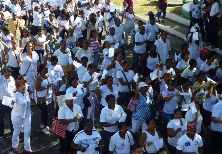 Otra marcha más para pedir cese de la violencia en Colón