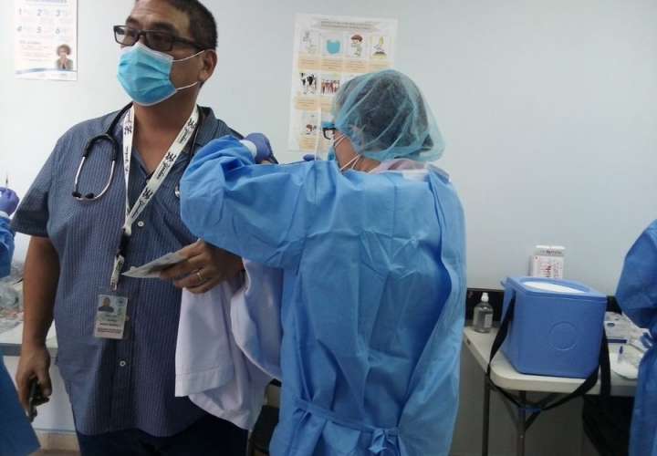 Panamá reactiva vacunación contra Covid-19 