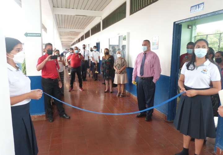 Colegio José Daniel Crespo reinicia clases presenciales completas