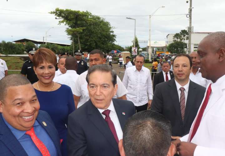 Presidente Cortizo se compromete a terminar obras en Colón (Video)