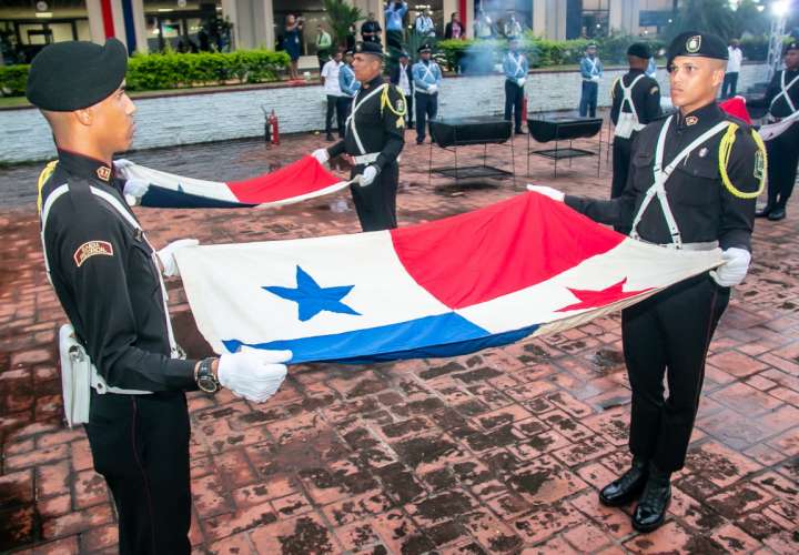 Gobernación de Panamá realizará mañana acto de Cremación de Banderas