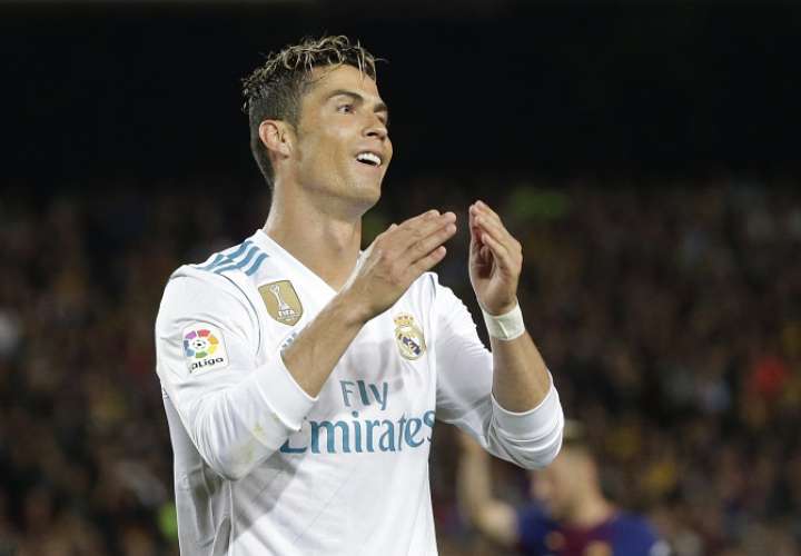 Ronaldo producirá serie en Facebook. /AP