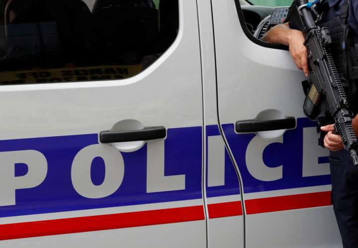  Herido por bala un cura ortodoxo en un templo de la ciudad francesa de Lyon