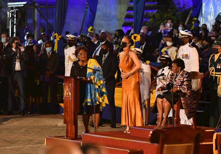 República de Barbados nombra a Rihanna como héroe nacional