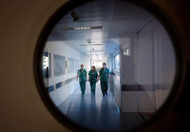  España supera los 25.000 muertos por coronavirus
