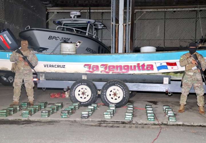 Caen tres colombianos a bordo de “La Lenguita” con más de 100 paquetes de droga