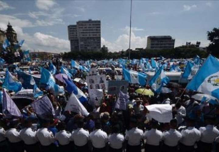 Denuncian represión por parte de la Policía en las protestas campesinas en Guatemala. Foto: Periódico Digital