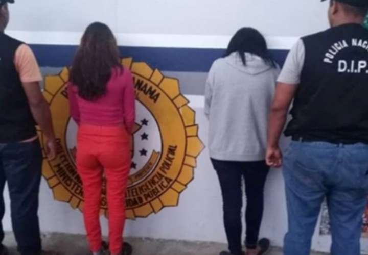Caen dos mujeres por venta de droga en Bocas del Toro