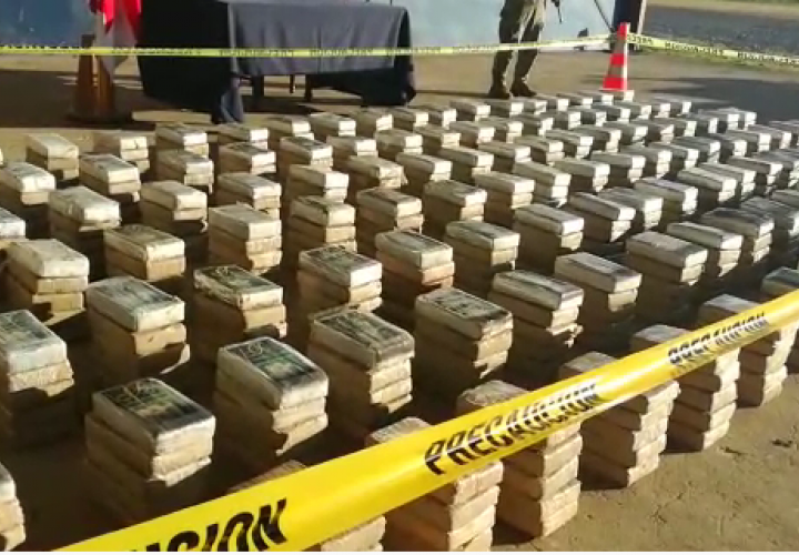 Confiscan 700 paquetes de droga en Punta Burica