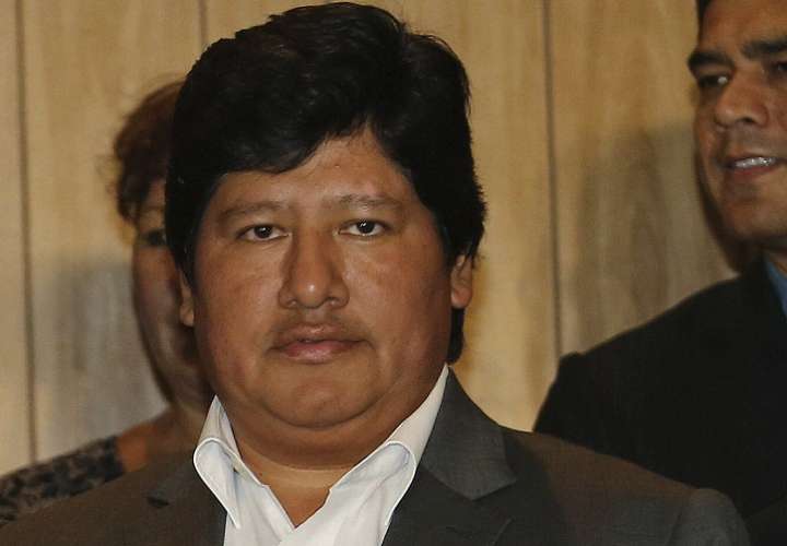  Edwin Oviedo, empresario y máximo dirigente del fútbol peruano. Foto: AP