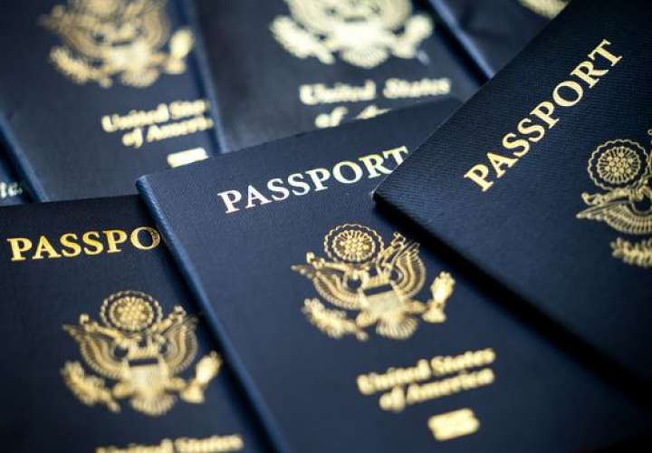 EE.UU. emite el primer pasaporte con marcador de género X