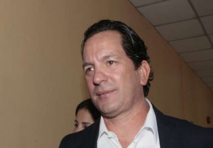 En la imagen aparece el exministro de Desarrollo Social, Guillermo Ferrufino.