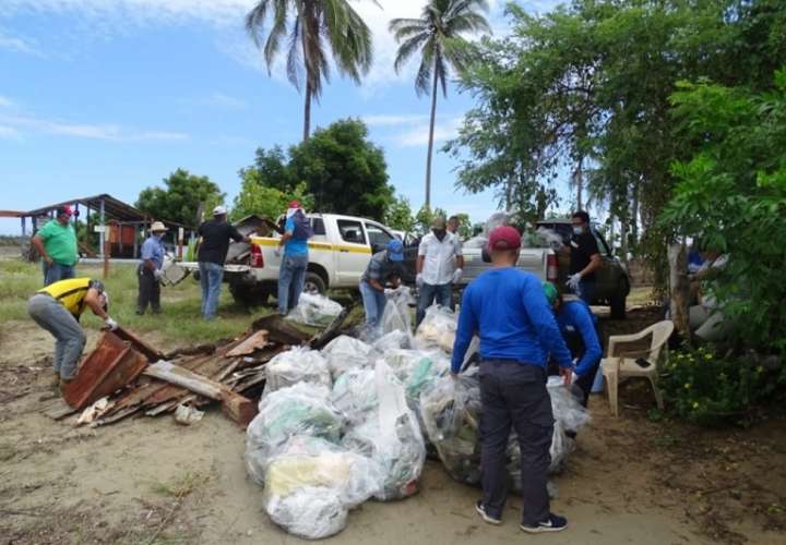 Esta situación en las comunidades costeras de la provincia de Los Santos ha alertado a las autoridades.