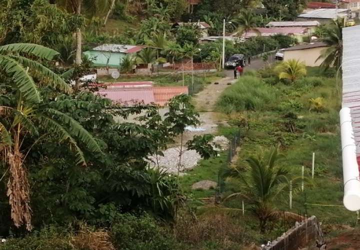 Vista panorámica de la escena del crimen de Emilio Escobar, conocido como 'Cauchito'.