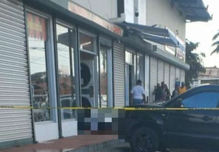 Asesinan a "Vitito" en la entrada de lavandería en Colón