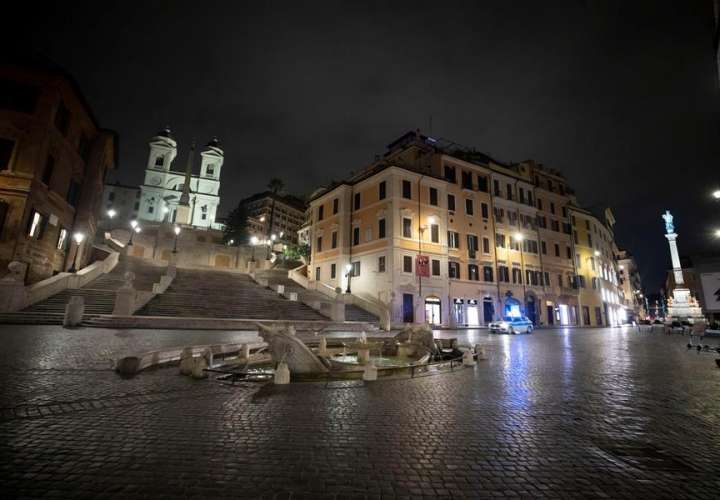  Enfrentamientos en Nápoles por la aplicación del toque de queda