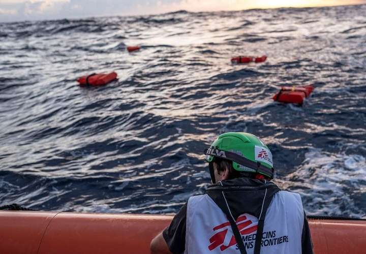  Muertas 75 personas frente a Libia en uno de los peores naufragios del año