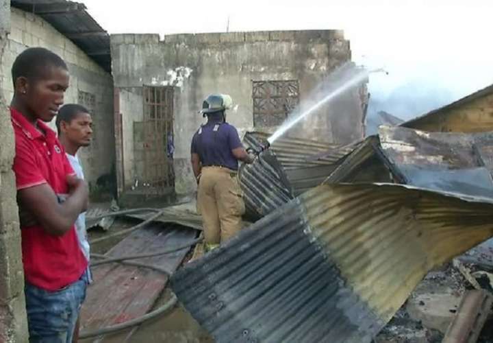  Familias damnificadas por incendio aún en espera de solución habitacional