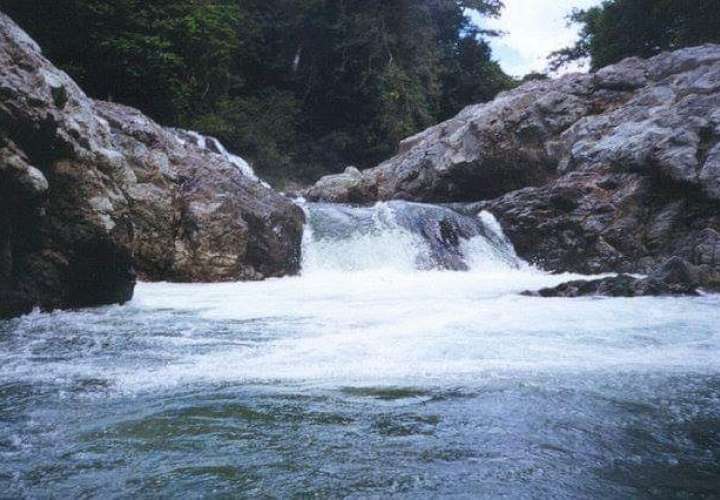 Piden prohibir paseos a ríos en Boquerón 