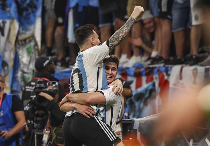 Messi el gol de Julián Álvarez. / Foto: EFE