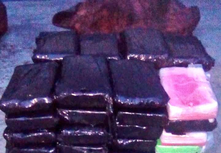 Confiscan 128 paquetes de droga semisumergidos en fondeadero de Taboga
