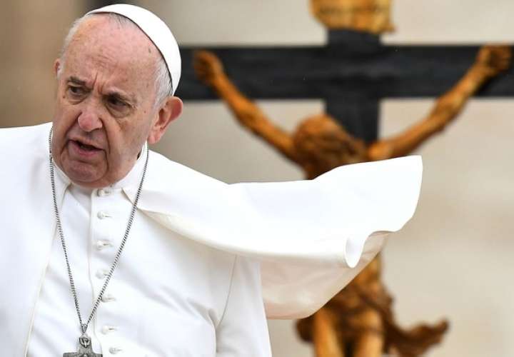 El papa Francisco lamenta muerte de padre e hija migrantes