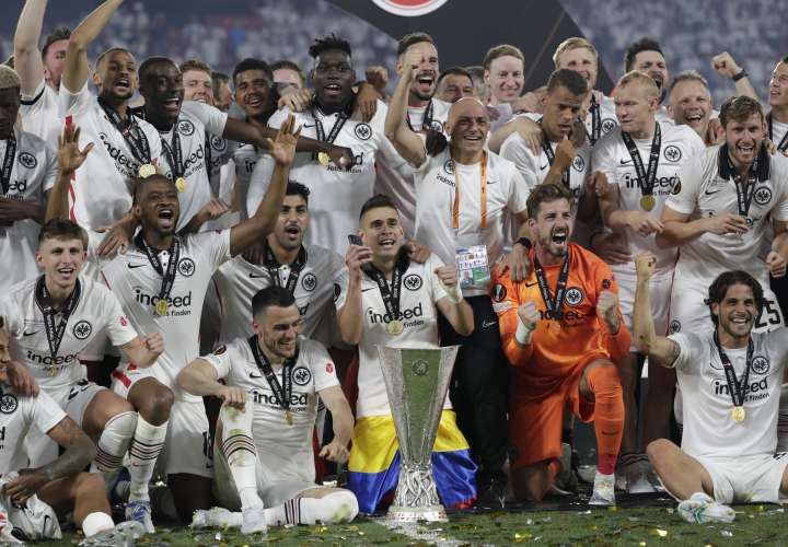 El Eintracht, verdugo del Barcelona, es campeón de la Liga Europa