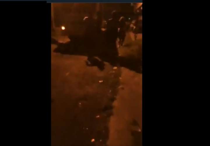 El Chorrillo se tornó violento en una noche de balas y heridos (Video)