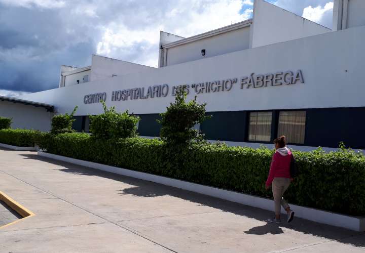 Suspenden cirugías por daños en aires acondicionados en hospital de Veraguas