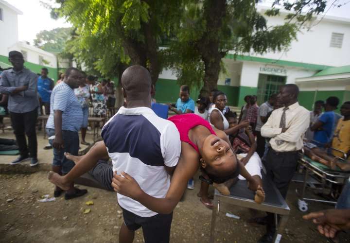 Doce muertos por sismo en Haití