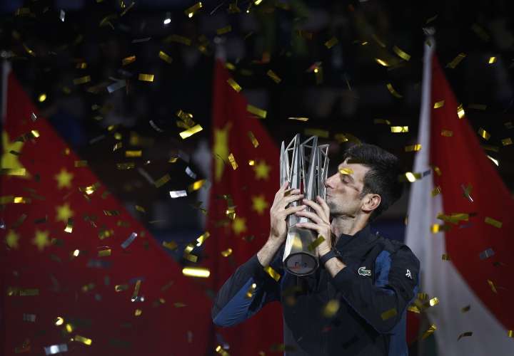 Djokovic conquistó su cuarta corona en Shanghái