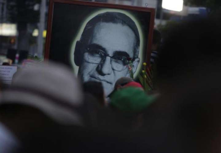 Iglesia panameña celebra que Romero ya es santo
