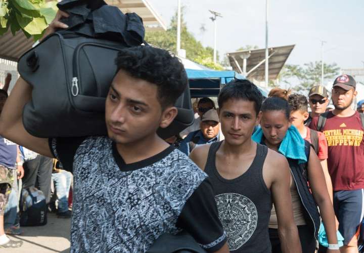 Al menos 500 migrantes cruzaron hacia México 