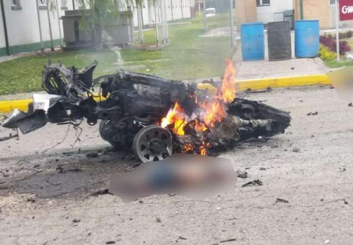 3 panameños heridos por coche bomba en Colombia