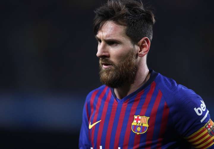 Messi mantiene al Barça en la cima