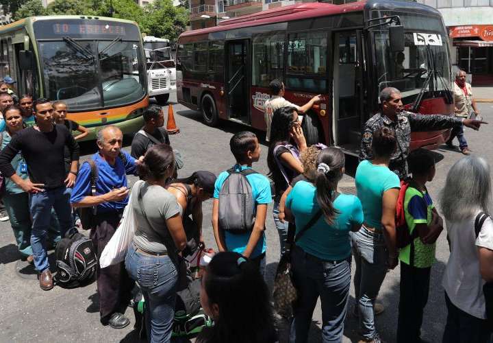 Las labores vuelven a Venezuela tras apagón