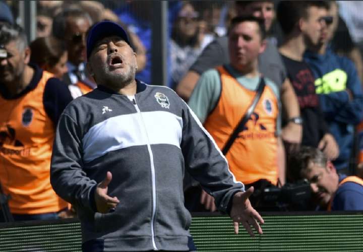 El regreso de Diego Maradona no basta