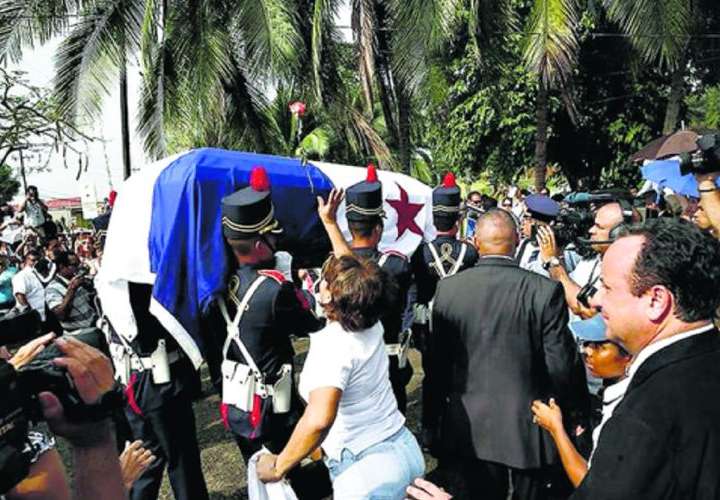 Se cumplen 10 años de la muerte del expresidente Endara