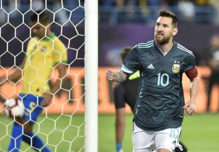 Argentina saldrá con Messi y Agüero