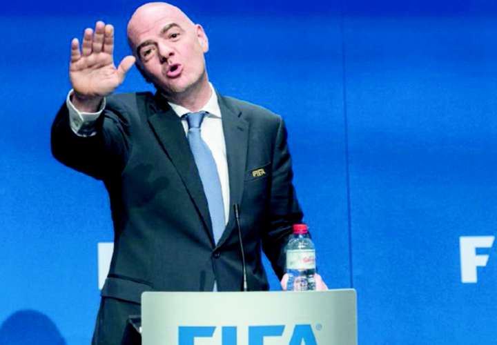 FIFA irá al rescate de la industria del fútbol