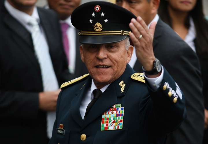 EE.UU. pacta con México retirar los cargos contra el general Cienfuegos