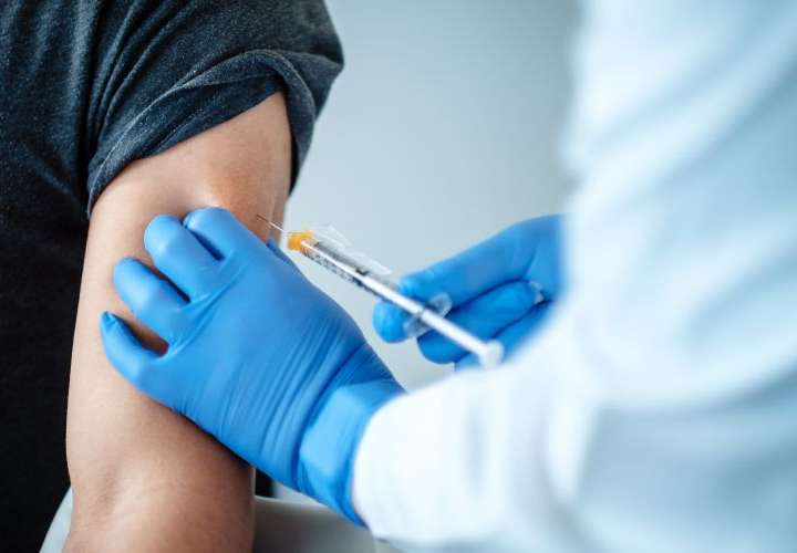 Pfizer se prepara para pedir inminentemente la autorización de su vacuna