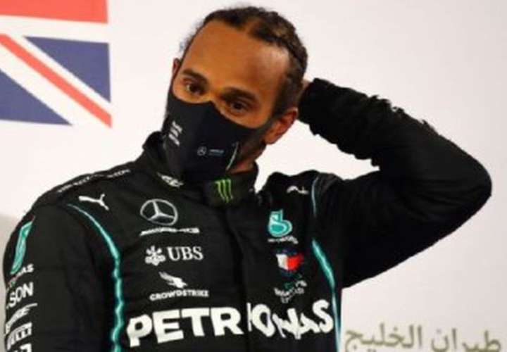 Lewis Hamilton dio positivo