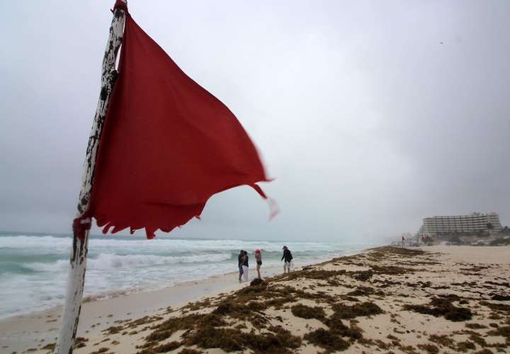 "Ana", primera tormenta del año en el Atlántico, se forma cerca de Bermudas