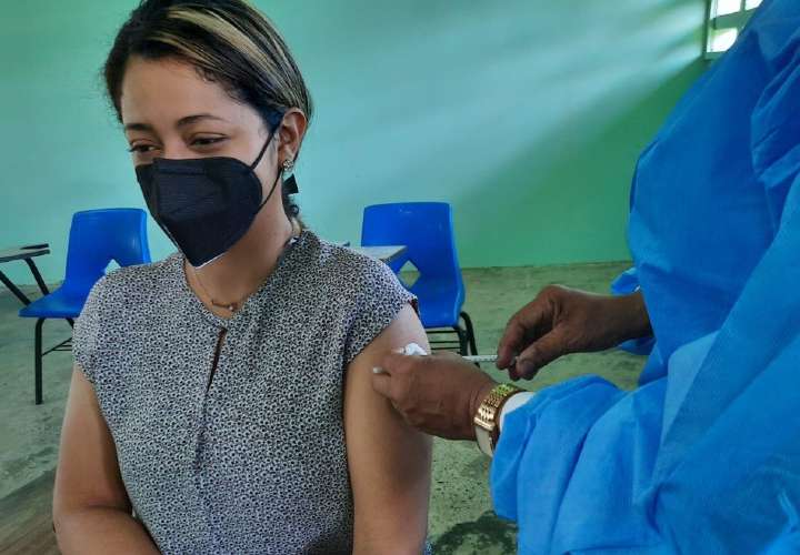 Marta Illueca pide poner vacunas sin citas