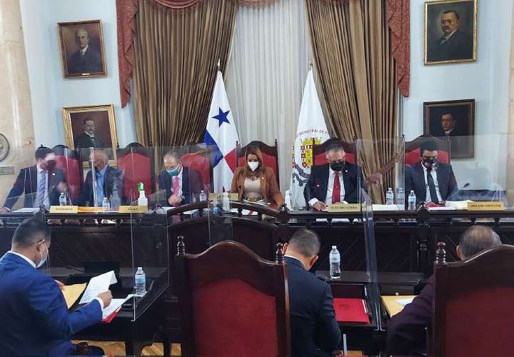 Polémica entre alcalde y 2 repres por presupuesto