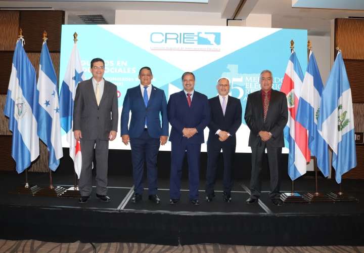 Reunión regional de interconexión eléctrica en Panamá